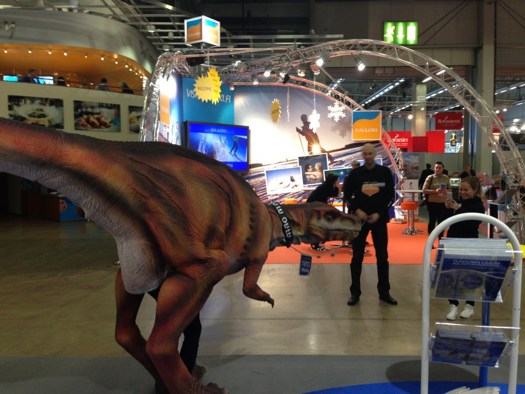 Dinosaurus Oulu Matkamessut 2014 Tarinakone